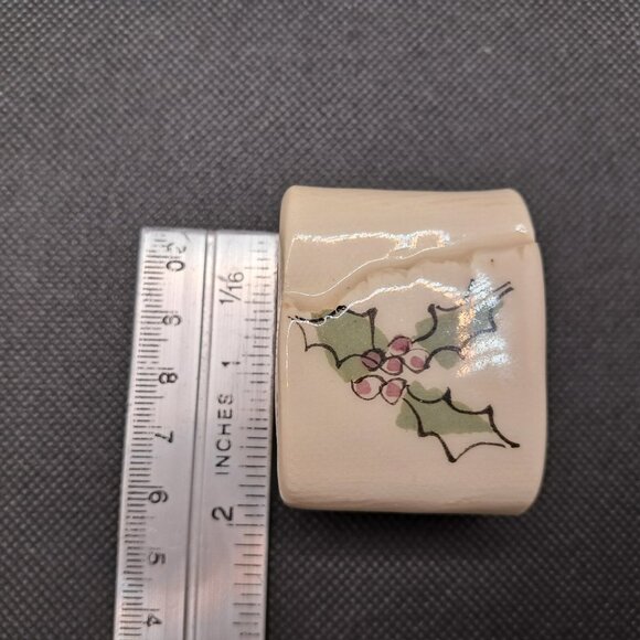 Ceramic Christmas Napkin Rings - Christmas Ivy and Holly-Set of 4 - Picture 5 of 6